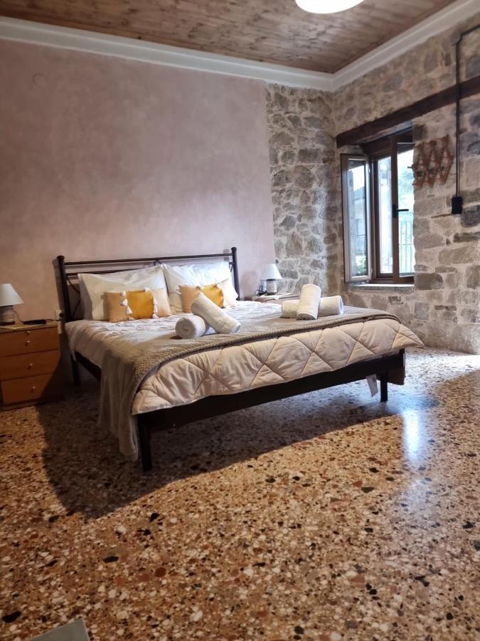 Οικιεσ Παλιοσ Φουρνοσ Apartment Pramanta Exterior foto